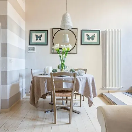 Casa Margherita, Residenze Seicento - Stunning View From Terrace. Apartment Lucca
